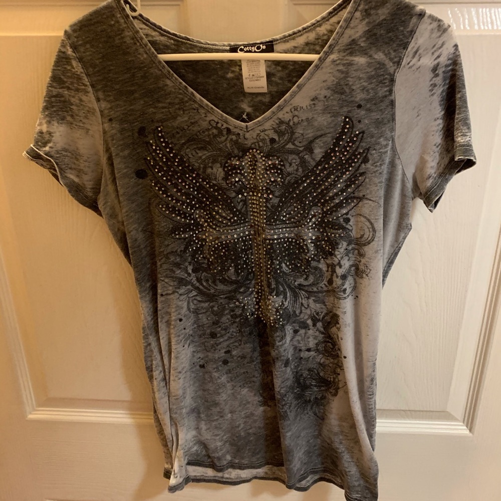 Tee shirt